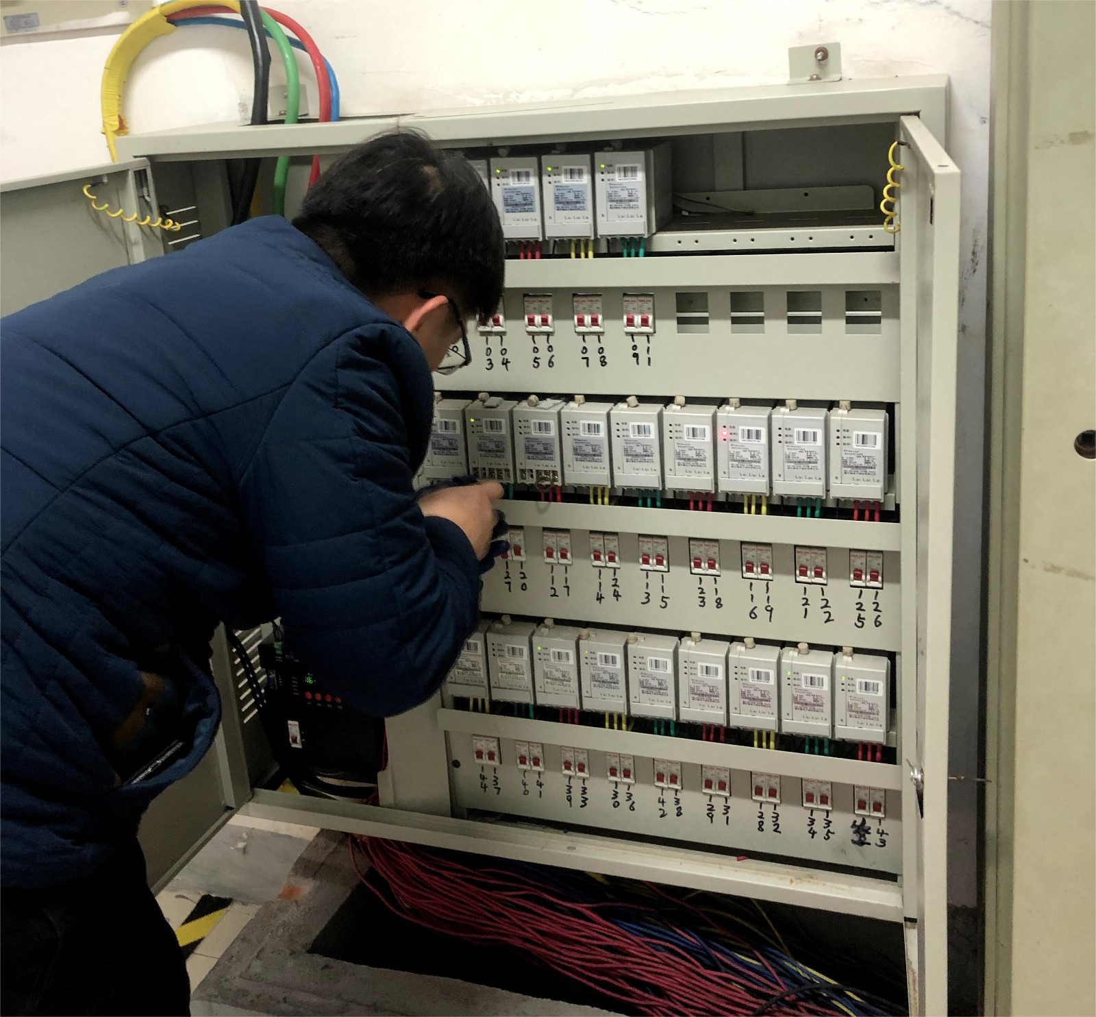 4夜間緊急臨時(shí)送電.jpg